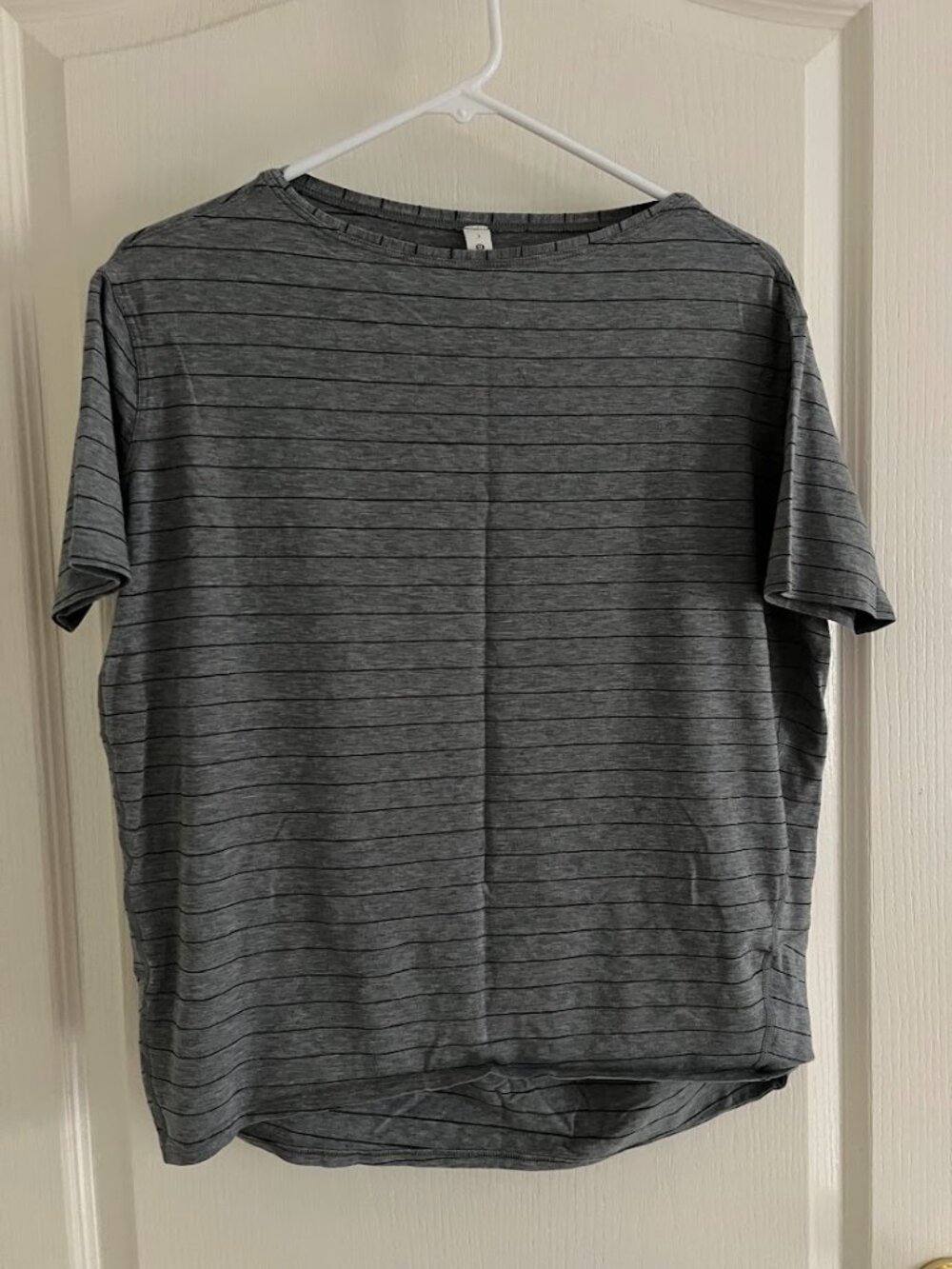 Lululemon Back in Action Short Sleeve Shirt size 2